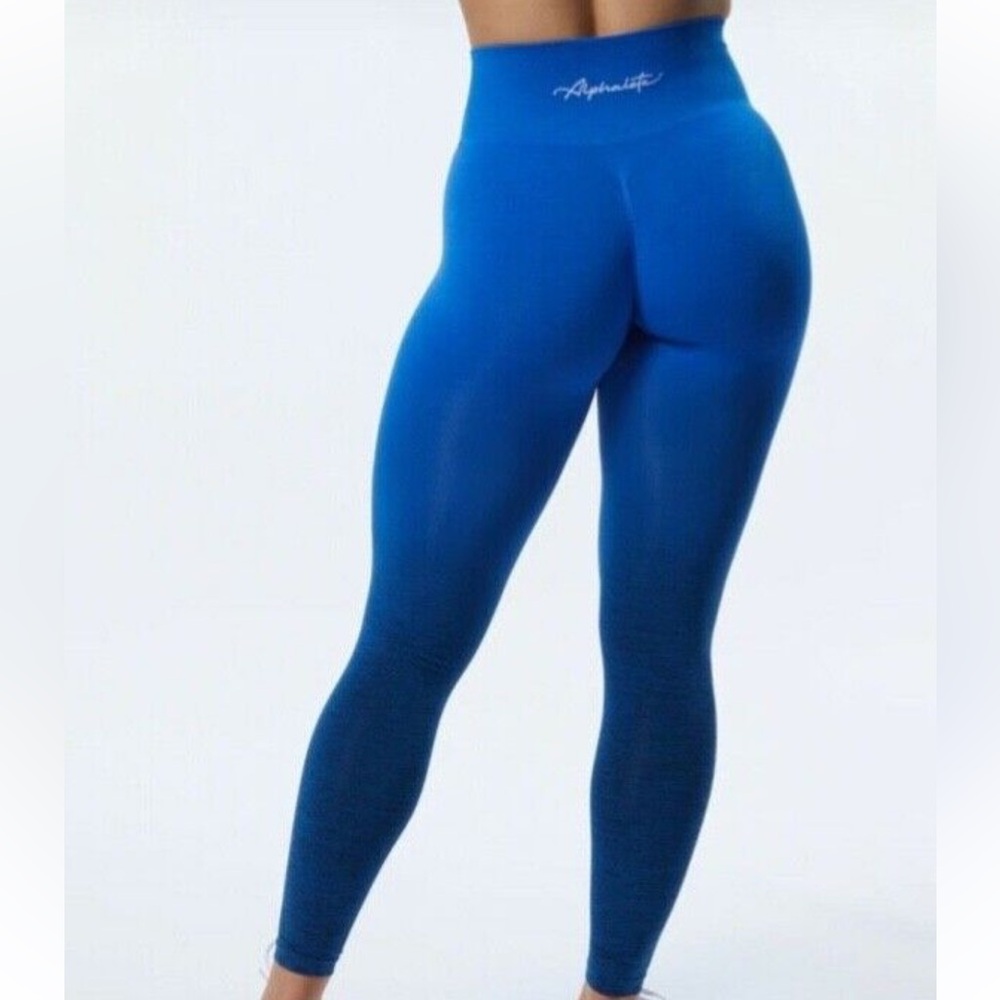 Alphalete Medium booty enhancing Blue Leggings